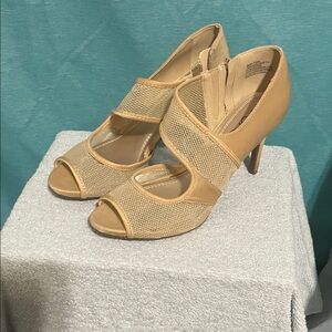 Elegant Tan Peep-Toe Heels